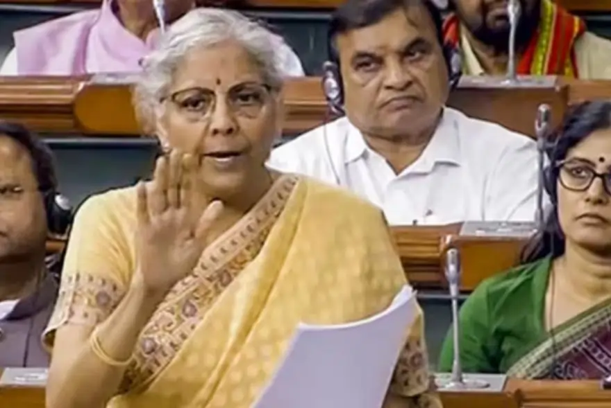বিত্তমন্ত্ৰী নিৰ্মলা সীতাৰমণে সংসদত উত্থাপন কৰিলে নতুন আয়-কৰ বিধেয়ক