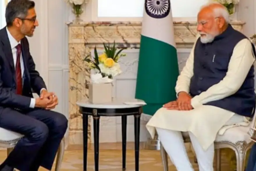 ফ্ৰান্সত পিচাইক সাক্ষাৎ প্ৰধানমন্ত্ৰী মোদীৰ; মাৰ্চেইলত ভি ডি সাভাৰকাৰক প্ৰশংসা