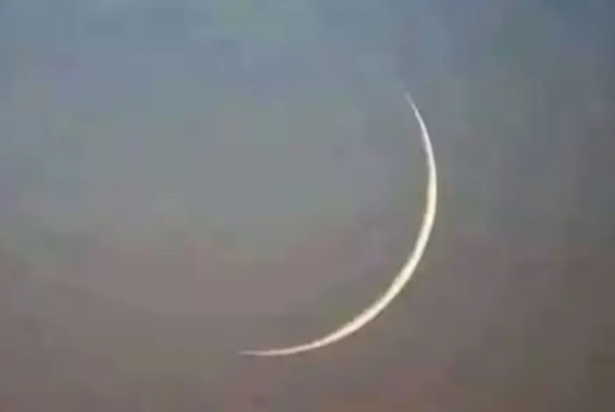 ছৌদি আৰৱত দেখা গ’ল ঈদৰ জোন...