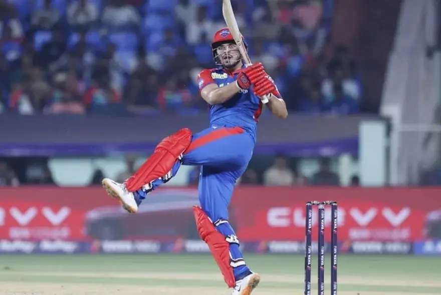 লক্ষ্ণৌৰ পৰা বিজয় কাঢ়িলে আশুতোষ শৰ্মাই... ৰোমাঞ্চকৰ মেচত দিল্লীৰ জয়