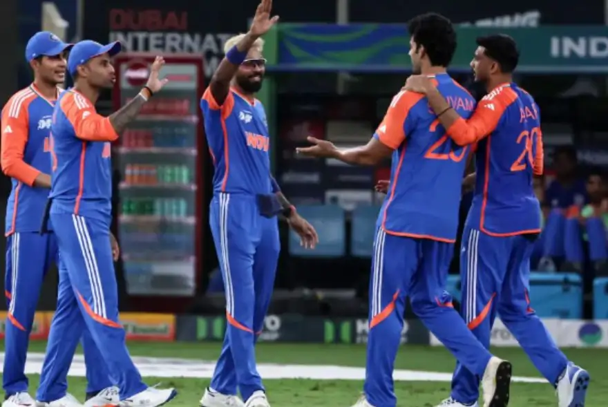 এছিয়া কাপত কিমানবাৰ খিতাপ জয় কৰিছে মেন ইন ব্লুৱে ?