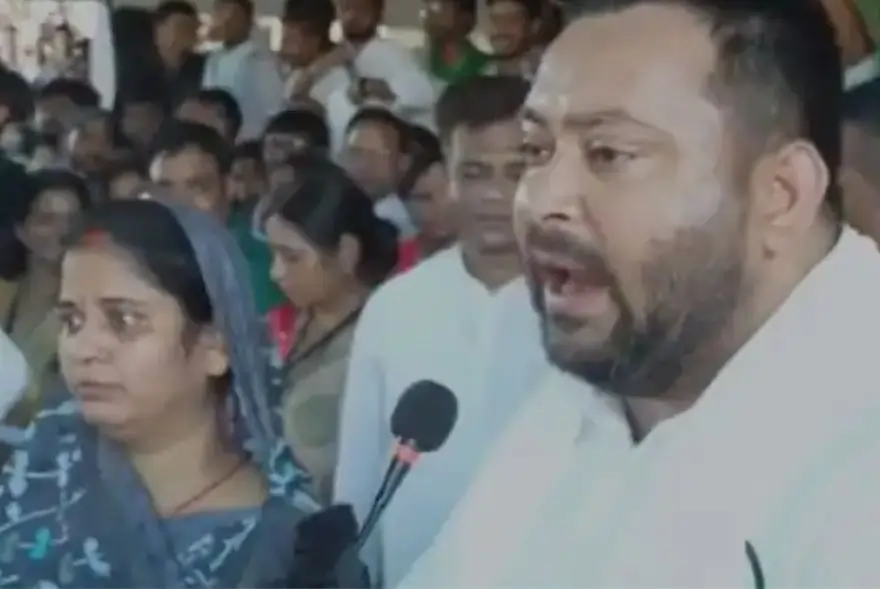 তেজস্বী যাদৱ
