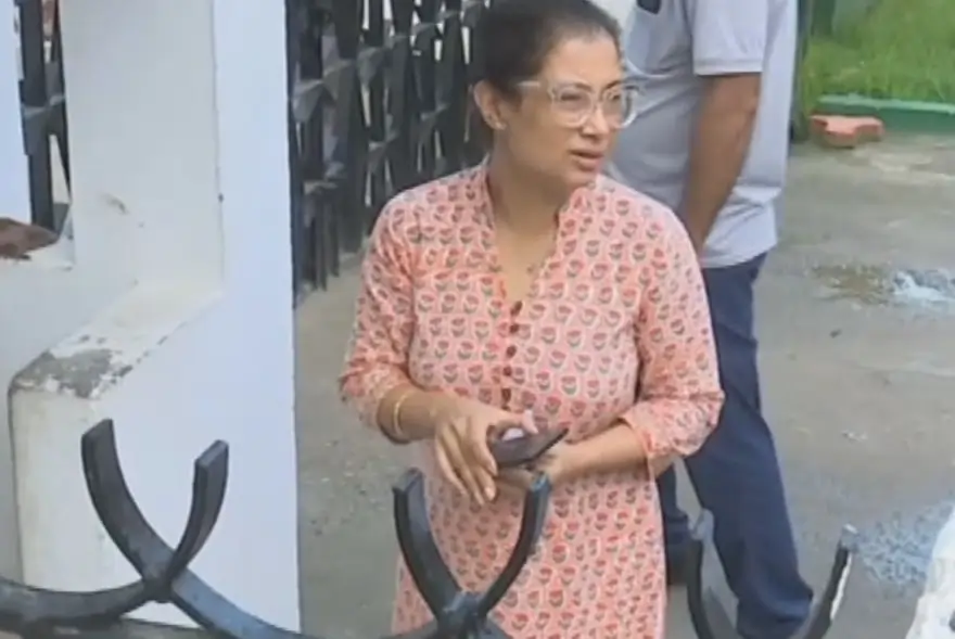 অৱশেষত চি আই ডিৰ ৰোষত শ্যামকানু মহন্তৰ পত্নী অনিতা ডেকা মহন্ত