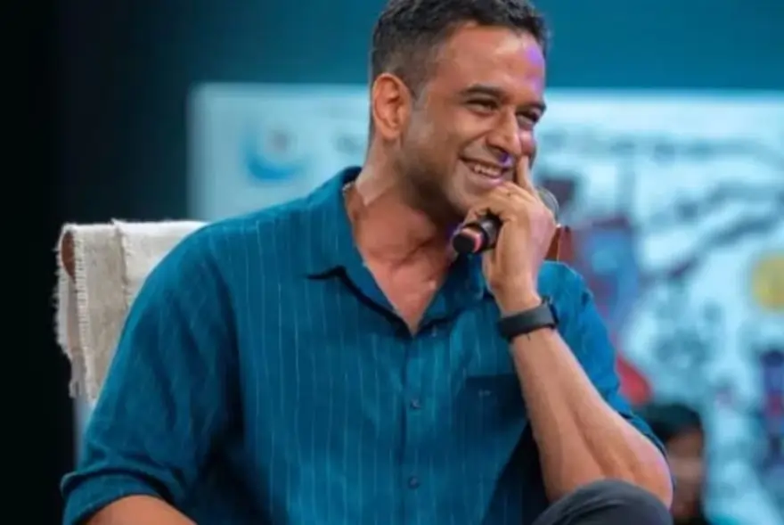 হেকিঙৰ বলি Zerodha CEO নীতিন কামত