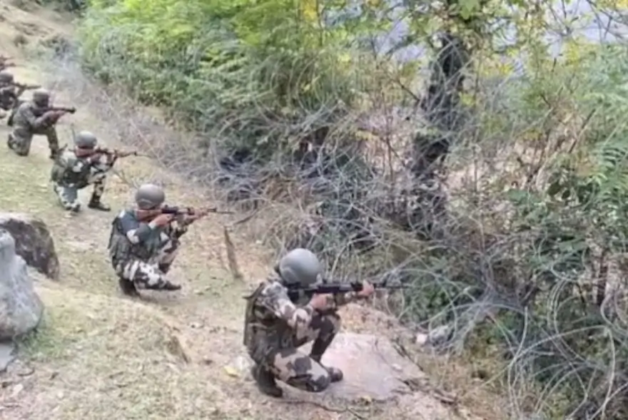 অপাৰেশ্যন পিম্পলঃ কুপৱাৰাত সেনাৰ অভিযানত নিহত দুই দুধৰ্ষ সন্ত্ৰাসবাদী
