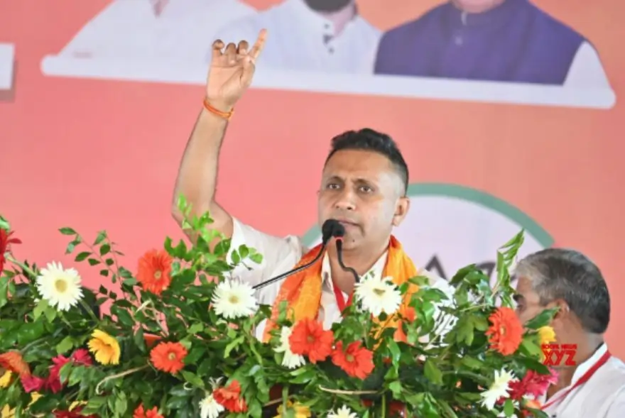 পূৰণ হ’ব নে জনপ্ৰতিনিধি হোৱাৰ সপোন ? আজি ই ভি এমত বন্দী হ’ব আনন্দ মিশ্ৰৰ ভাগ্য