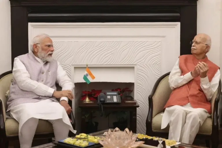 বৰ্ষীয়ান নেতা লাল কৃষ্ণ আদৱানীক জন্মদিনৰ শুভেচ্ছা প্ৰধানমন্ত্ৰী মোদীৰ