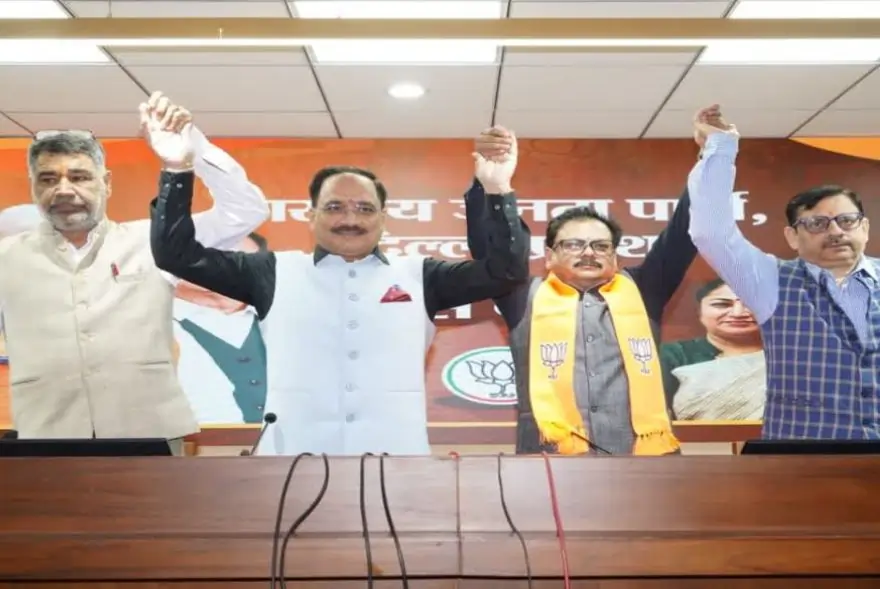 ‘অৰবিন্দ কেজৰিৱালে মোৰ ফোন ৰিচিভ নকৰে’; কান্দি কান্দি বিজেপিত যোগদান আপৰ ৰাজেশ গুপ্তাৰ