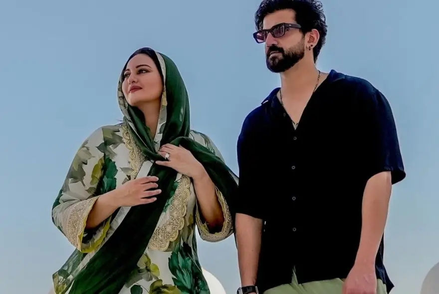 প্ৰথমবাৰলৈ মছজিদত সোণাক্ষী...; স্বামী ইকবালে ক’লে, ‘কৰা নহয় ধৰ্ম পৰিৱৰ্তন’