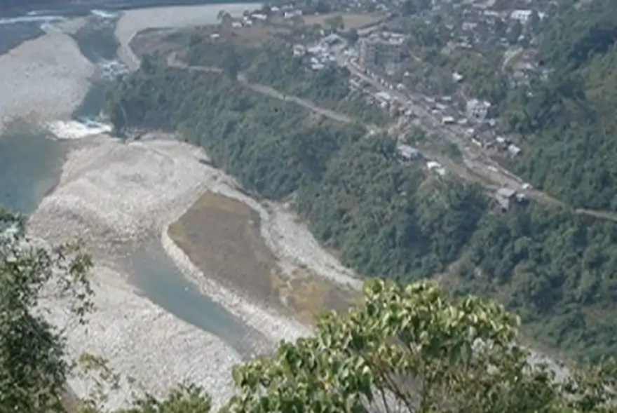 অৰুণাচলত ভয়ংকৰ দুৰ্ঘটনা, ১০০০ ফুট তললৈ বাগৰিল শ্ৰমিক কঢ়িওৱা ডাম্পাৰ