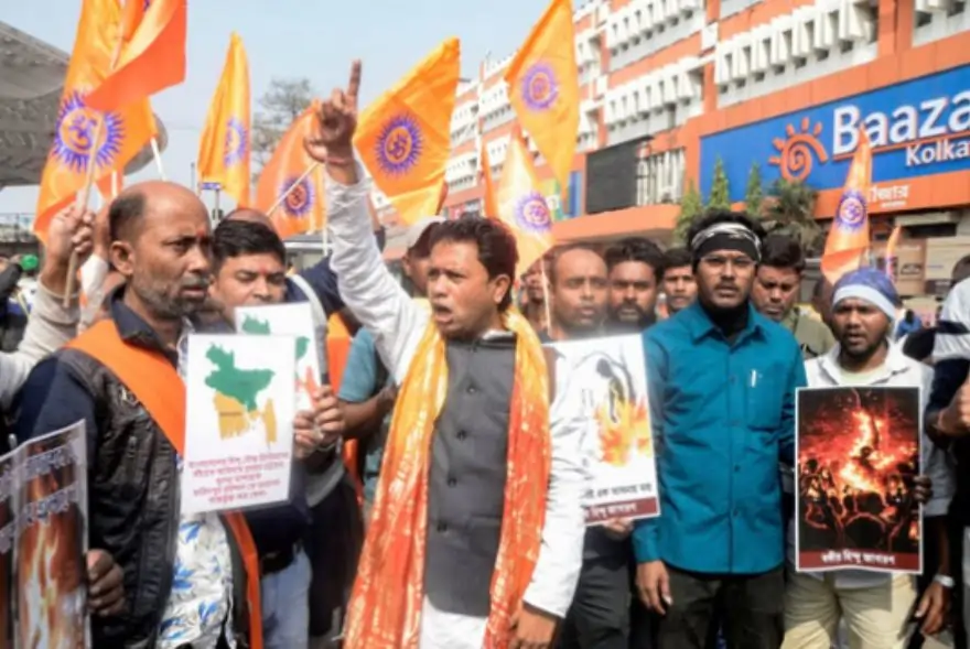 বাংলাদেশ হিংসা : কলকাতাৰ পৰা দিল্লীলৈ প্ৰতিবাদ, ঢাকাত ভাৰতীয় উচ্চায়ুক্তক চমন