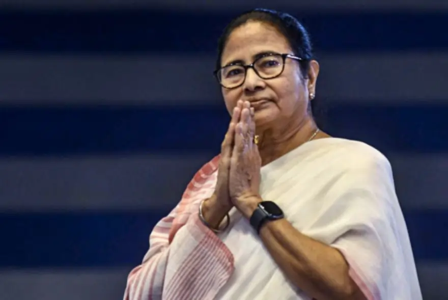 কলকাতাৰ ঘটনাক লৈ মেছীৰ ওচৰত ক্ষমা খুজিলে মুখ্যমন্ত্ৰী মমতা বেনাৰ্জীয়ে