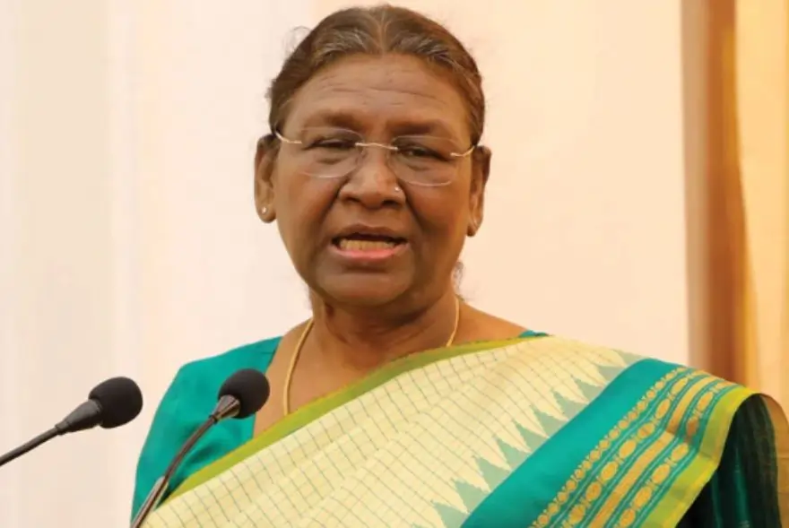 দুদিনীয়া ভ্ৰমণসূচীৰে আজি মণিপুৰলৈ ৰাষ্ট্ৰপতি দ্ৰৌপদী মুৰ্মু, ইম্ফলত প্ৰস্তুতি পূৰ্ণগতিত