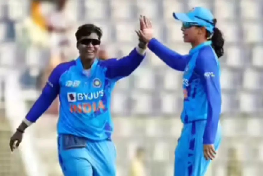 স্মৃতি মন্ধানাই হেৰুৱালে প্ৰথম স্থান; দীপ্তি শৰ্মাই ৰচিলে ইতিহাস… আইচিচিৰ ৰেংকিঙত ডাঙৰ পৰিৱৰ্তন