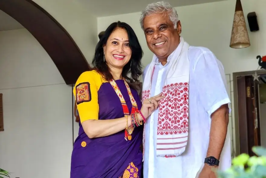 দুৰ্ঘটনাত পতিত বিশিষ্ট অভিনেতা আশীষ বিদ্যাৰ্থী; তীব্ৰবেগী বাইকে মাৰিলে খুন্দা