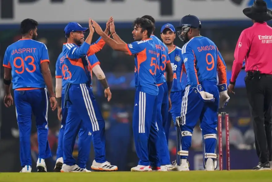 অভিষেকৰ ধুমুহাত বিধ্বস্ত নিউজীলেণ্ড… তৃতীয় টি-২০ত ৮ উইকেটত ভাৰতৰ জয়