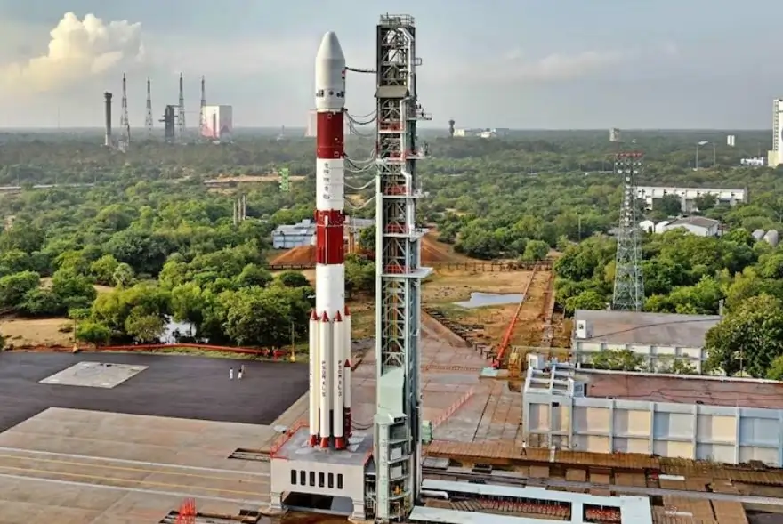 মহাকাশত সফলতাৰ এক নতুন অধ্যায় লিখিবলৈ সাজু ভাৰত; পিছ পৰি ৰ’ল আমেৰিকা