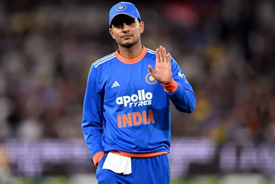 ‘ভাগ্যত লিখা কথা কোনেও কাঢ়ি নিব নোৱাৰে’;টি-২০ বিশ্বকাপৰ পৰা বাদ পৰা শুভমান গিলৰ দুখ প্ৰকাশ