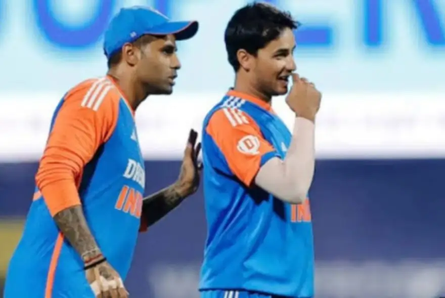 দক্ষিণ আফ্ৰিকাৰ বিৰুদ্ধে বাদ পৰিব নেকি অভিষেক শৰ্মা ? দুৰ্বল ফৰ্মক লৈ  অধিনায়ক সূৰ্যকুমাৰ যাদৱে দিলে প্ৰতিক্ৰিয়া