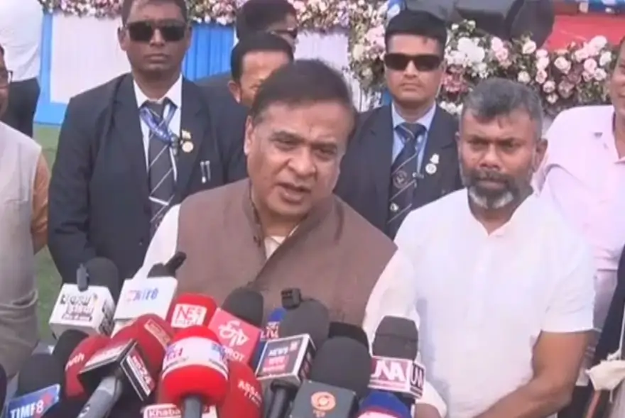 বিকাশৰ বিৰোধিতা কৰাসকলক উন্নয়নৰ ধুমুহাই উৰুৱাই নিবঃ মুখ্যমন্ত্ৰীৰ মন্তব্য