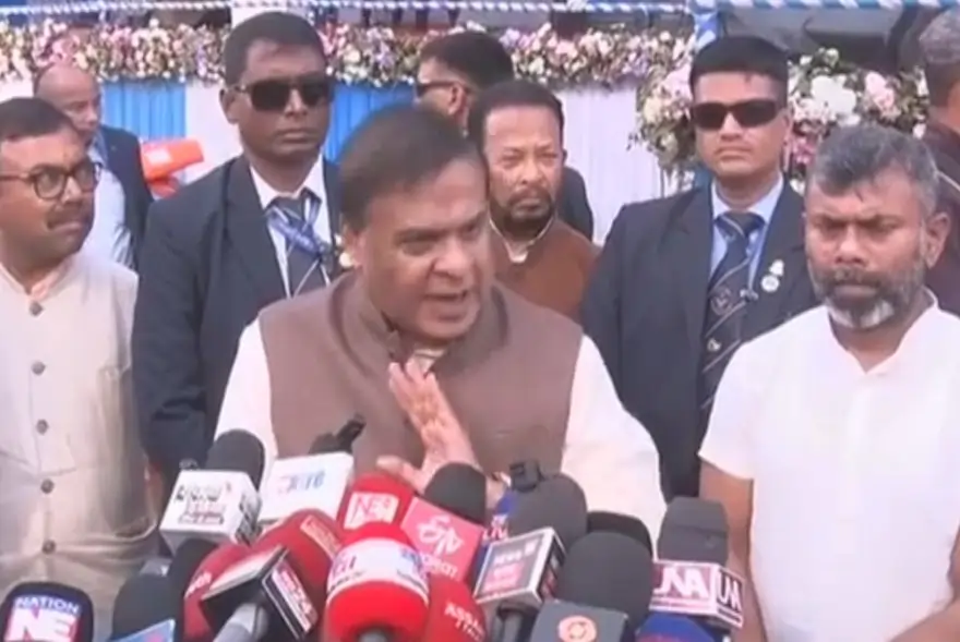 পৰিয়ালৰ সৈতে কথা পাতিহে লোৱা হ’ব সিদ্ধান্তঃ জুবিন গাৰ্গৰ তদন্তৰ গোচৰক লৈ মুখ্যমন্ত্ৰীৰ ডাঙৰ মন্তব্য