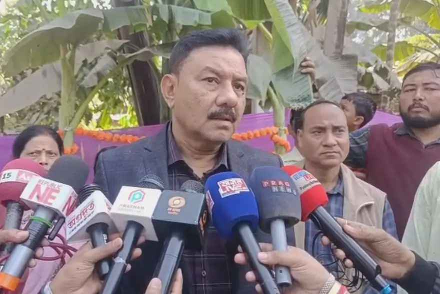 ১৫ বছৰৰ পিছত দিল্লীলৈ পঠোৱা হ'ব হিমন্ত বিশ্ব শৰ্মাক ! বিধানসভা নিৰ্বাচনৰ পূৰ্বে মুখ্যমন্ত্ৰীক লৈ ডাঙৰ মন্তব্য মন্ত্ৰী ৰণজিৎ দাসৰ