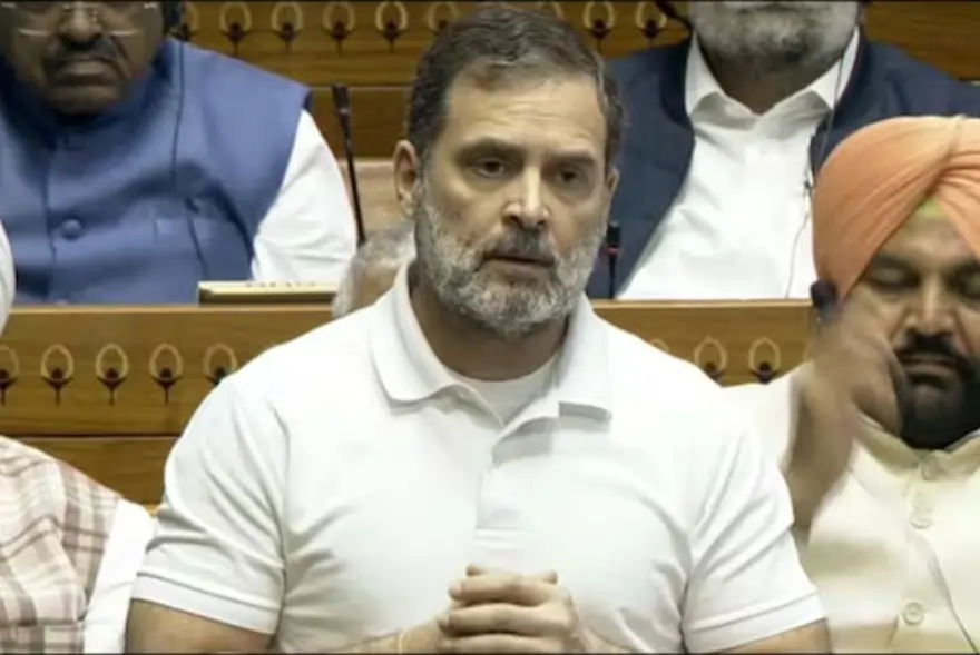 ‘না পাকিস্তানৰ কথা ক’ব পাৰো, না চীনৰ কথা’; ৰাহুল গান্ধীৰ মন্তব্য লৈ উত্তল সদন
