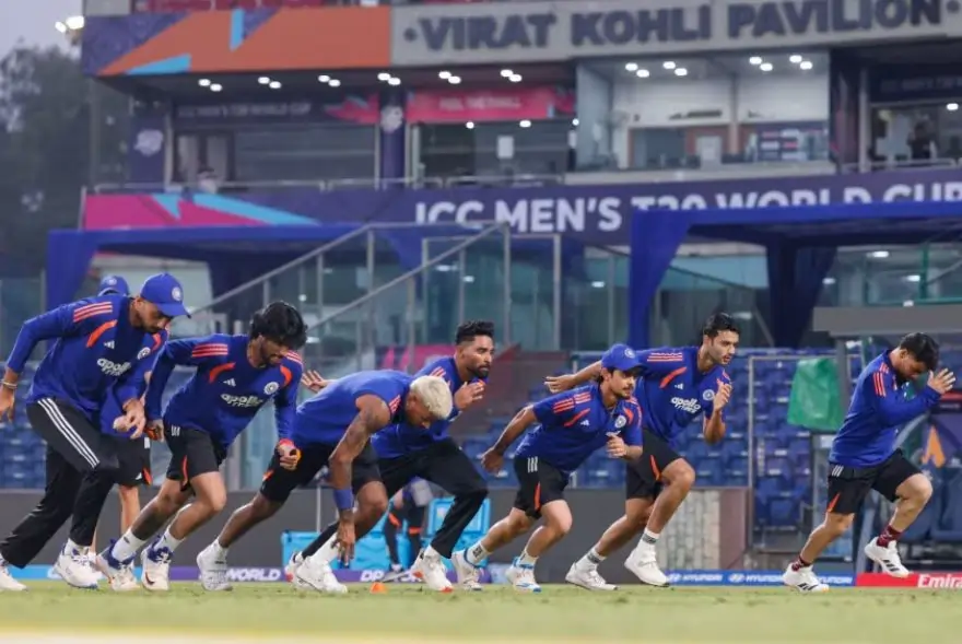 অভিষেক শৰ্মা নে তিলক বৰ্মা? দক্ষিণ আফ্ৰিকাৰ বিৰুদ্ধে টিম ইণ্ডিয়াৰ প্লেইং ১১ৰ পৰা কাক দিয়া হ’ব বাদ?