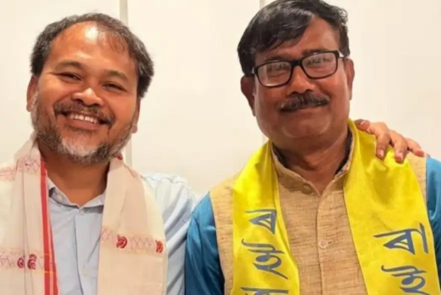 কংগ্ৰেছত আন এক মোক্ষম আঘাত, ৰাইজৰ দলত যোগদান জ্যেষ্ঠ নেতা আবুল মিয়াৰ