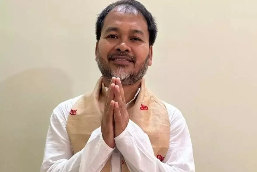 ‘কংগ্ৰেছৰ সৈতে মিত্ৰতা এতিয়া ধৰ্মসংকটত’; অখিল গগৈ