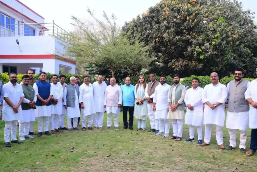 জেডিইউত যোগদানৰ পূৰ্বেই সক্ৰিয় হৈছে নীতিশৰ পুত্ৰ নিশান্ত; পুৱাই দলীয় নেতাৰ সৈতে বৈঠক