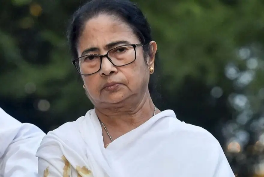 "বংগ দুৰ্বল হ'লে আমি দিল্লী চৰকাৰক উফৰাই দিম"; বিজেপিক তীক্ষ্ণ সমালোচনা মমতা বেনাৰ্জীৰ