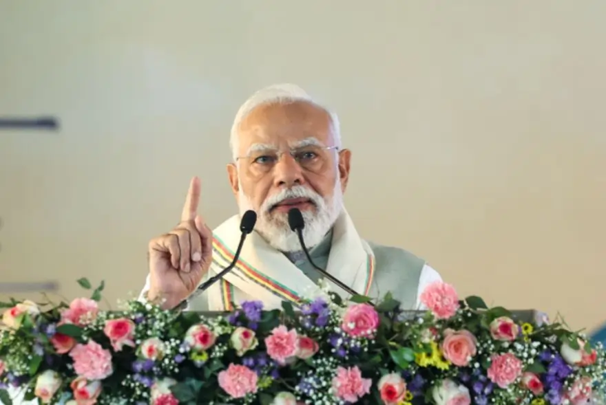 কংগ্ৰেছ ভাৰতবিৰোধী শক্তিৰ হাতৰ পুতলা হৈ পৰিছে: শিলচৰত প্ৰধানমন্ত্ৰী মোদী