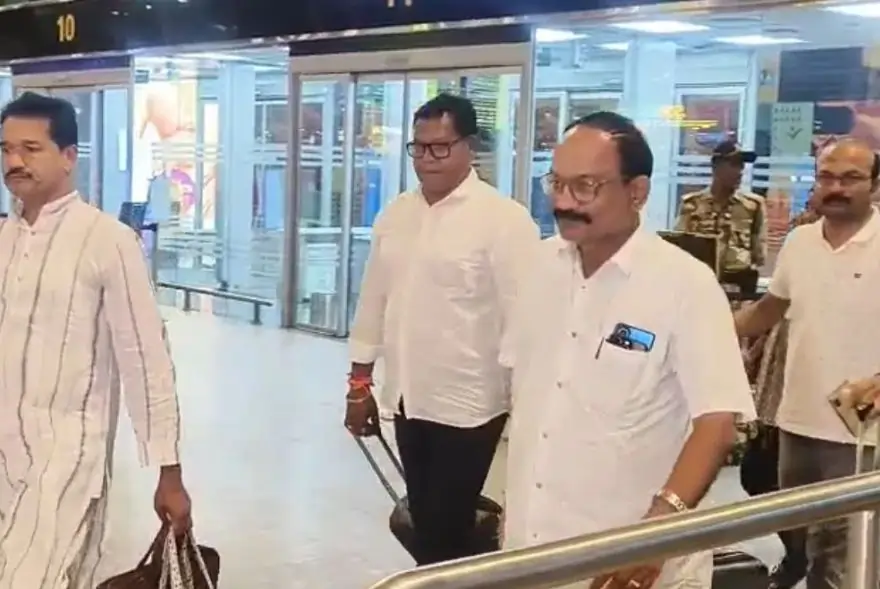 ওড়িশা নিৰ্বাচনত ক্ৰছ ভোটিঙৰ আশংকা কংগ্ৰেছৰ; বেংগালুৰুৰ ৰিজ’ৰ্টলৈ স্থানান্তৰিত ১২ গৰাকী বিধায়ক