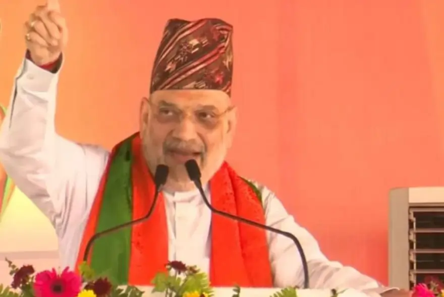 মমতা দিদিক টা-টা বাই-বাই কোৱাৰ সময় আহি পৰিছেঃ দাৰ্জিলিঙত গৃহমন্ত্ৰী অমিত শ্বাহ