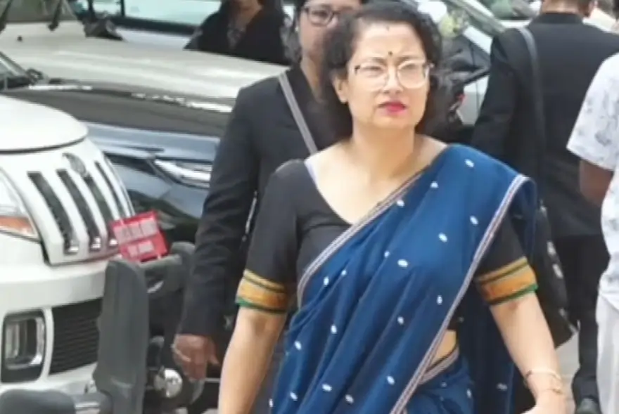 “শ্যামকানু জে’লত থকাৰ বাবে জুবিনে বহুত কষ্ট পাইছে”; প্ৰথমবাৰলৈ মুখ খুলিলে অনিতা মহন্তই