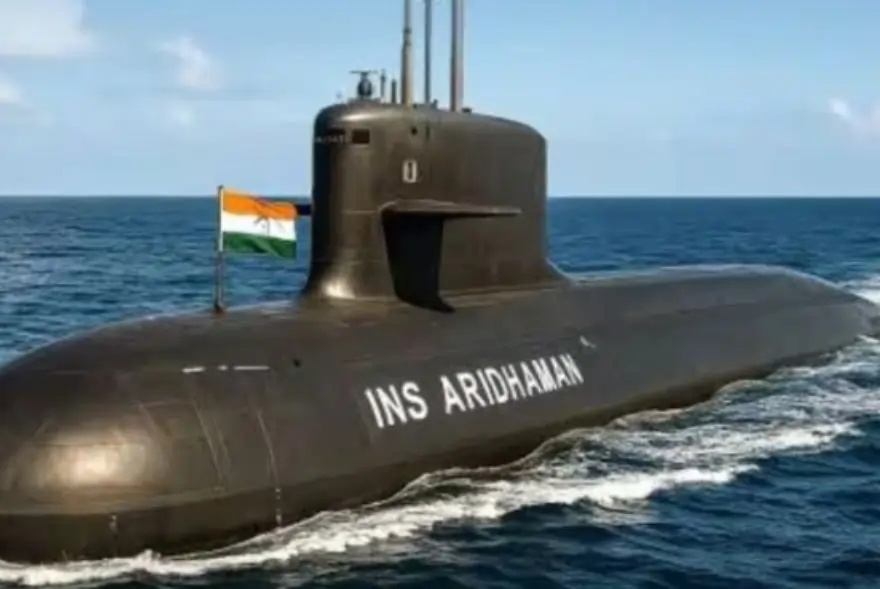 সমুদ্ৰ বক্ষত বাঢিল ভাৰতৰ শক্তি, শত্ৰুৰ নিদ্ৰা হৰণ কৰিবলৈ সাজু আই এন এছ আৰিধমন আৰু তাৰাগিৰি