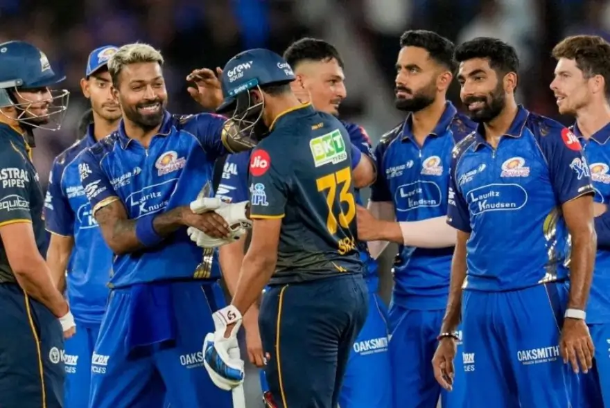 একেৰাহে চাৰিখন মেচত পৰাজয়ৰ পাছত শক্তিশালী প্ৰত্যাৱৰ্তন মুম্বাইৰ, ৯৯ ৰানত পৰাস্ত গুজৰাট