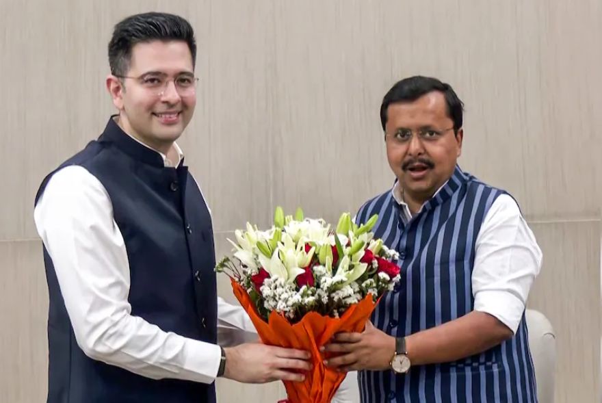 ‘মাত্ৰ চাই থাকক আগলৈ কি হয়’; ৰাঘৱ চাদ্দা বিজেপি গমনক লৈ নীতিন নবীনৰ বিস্ফোৰক ভাষ্য