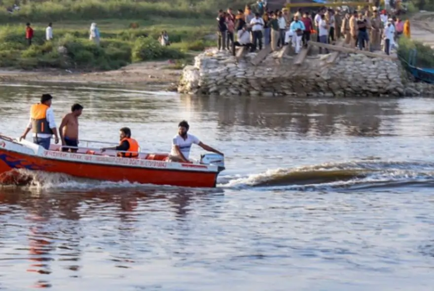 বৃন্দাবনৰ শোকাৱহ নাও দুৰ্ঘটনাঃ ১১ জনলৈ বৃদ্ধি মৃতকৰ সংখ্যা