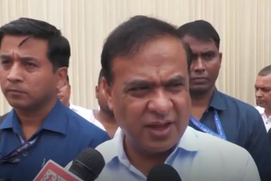 কাইলৈ নতুন চৰকাৰৰ শপত গ্ৰহণ: খানাপাৰাত প্ৰস্তুতিৰ বুজ ল’লে হিমন্ত বিশ্ব শৰ্মাই, উপস্থিত থাকিব প্ৰধানমন্ত্ৰী