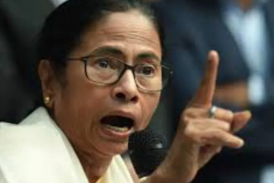 এগ’জিট প’লৰ সমীক্ষাৰ পাছতে মমতা বেনাৰ্জীৰ হাহাকাৰ, দলৰ কৰ্মীক দিলে নিৰ্দেশ