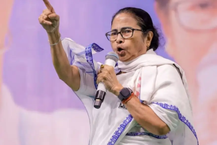 এগজিট প’ল নস্যাৎ কৰি দুশৰো অধিক আসন লাভ কৰিব বুলি দাবী মমতা বেনাৰ্জীৰ