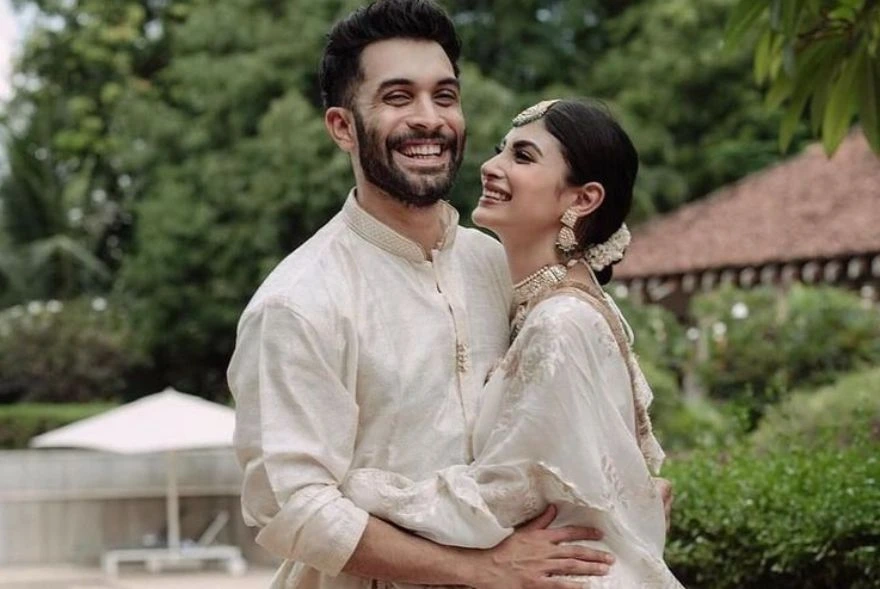 মৌনি ৰয়ৰ ৪ বছৰীয়া বিবাহৰ অন্ত; বিবাহ বিচ্ছেদৰ জল্পনা-কল্পনাত চীলমোহৰ