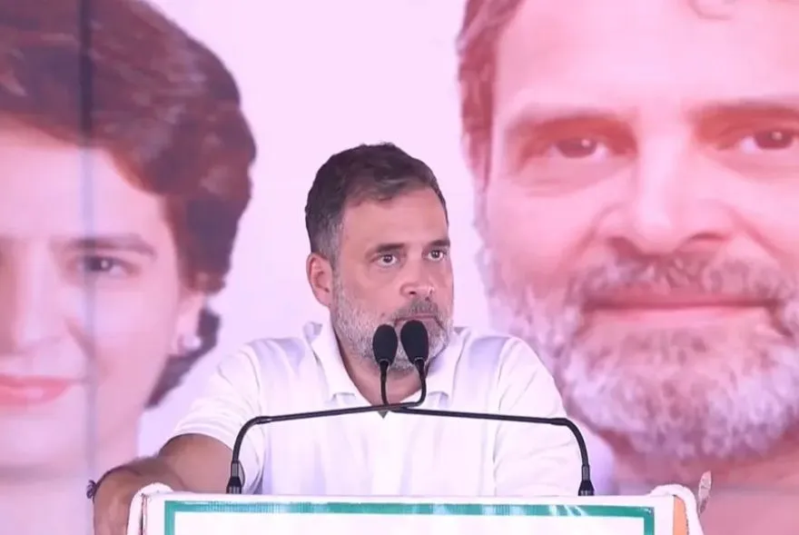“প্ৰধানমন্ত্ৰী আৰু গৃহমন্ত্ৰী দেশদ্ৰোহী,ভাৰতত বিক্ৰী কৰিলে”; পুনৰ ৰাহুল গান্ধীৰ বিতৰ্কিত মন্তব্য