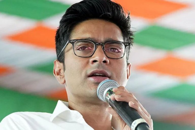 বিপৰ্যয়ত অভিষেক বেনাৰ্জীক; কলিকতা উচ্চ ন্যায়ালয়ে খাৰিজ কৰিলে ফাষ্ট ট্ৰেক আবেদন