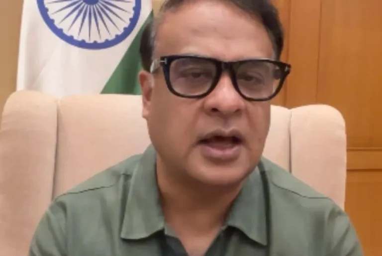 ফেচবুক লাইভযোগে কেইবাটাও সুখবৰ দিলে মুখ্যমন্ত্ৰী ড০ হিমন্ত বিশ্ব শৰ্মাই