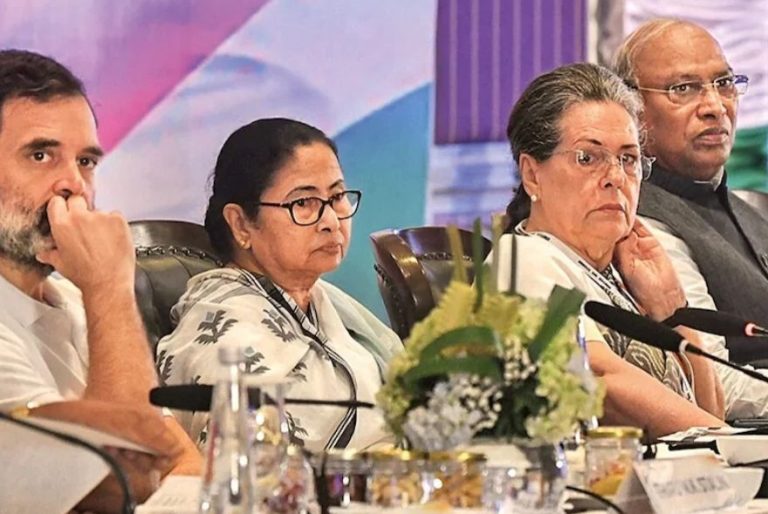 আজি দিল্লীত INDIA ব্লকৰ বৈঠক; টিভিকেৰ এন্ট্ৰি,ডিএমকে-আপ আউট