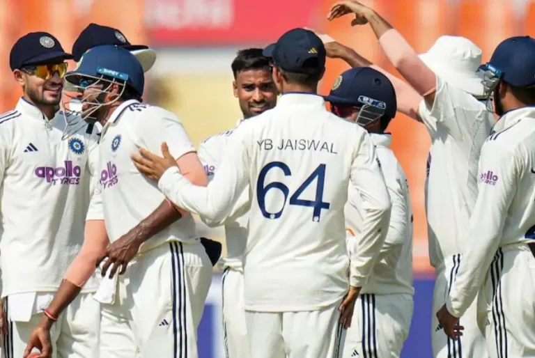 একমাত্ৰ টেষ্টত ঐতিহাসিক জয় ভাৰতৰ : এক ইনিংছ আৰু ৩০০ ৰানৰ বৃহৎ ব্যৱধানত ধূলিস্যাৎ আফগানিস্তান