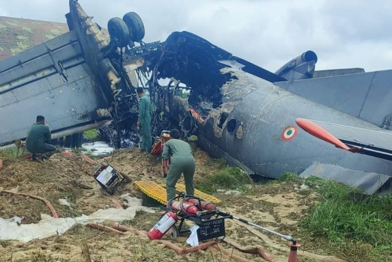 যোৰহাটৰ ৰৰৈয়াত অঘটন; অৱতৰণৰ পাছতেই বিস্ফোৰণ বায়ুসেনাৰ বিমান